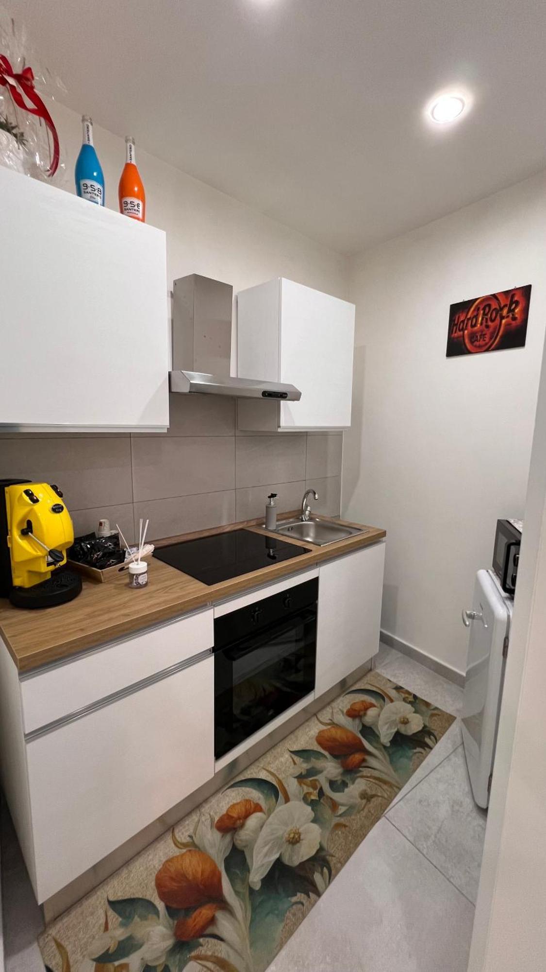 Holiday Home Number 8 Наполи Екстериор снимка